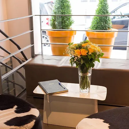 لو 20 بريوريه باريس