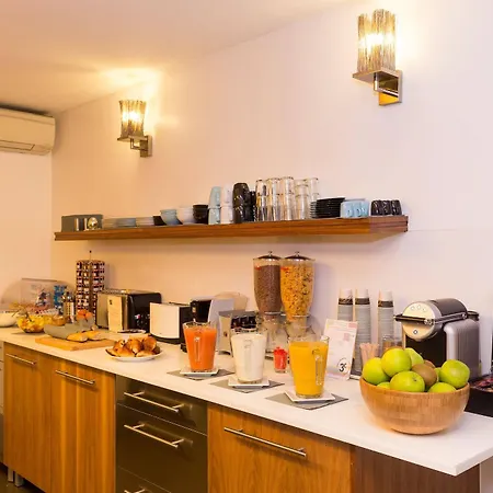 لو 20 بريوريه باريس