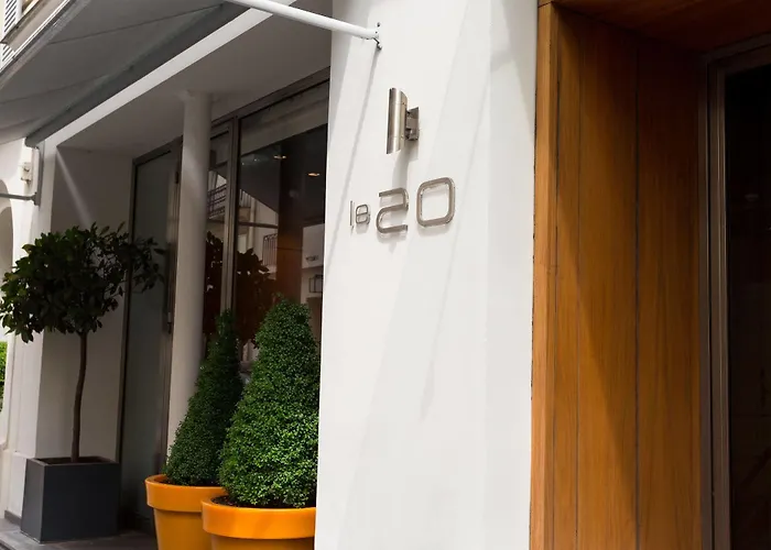 Le 20 Prieure 3* Paris