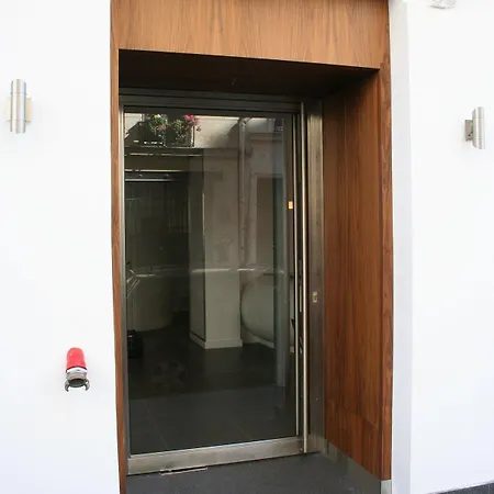 Hotel Le 20 Prieure Paryż
